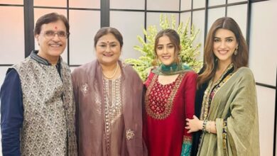 Kriti Sanon says ‘I’m glad I got your gummy smile’ as she wishes her father on his birthday