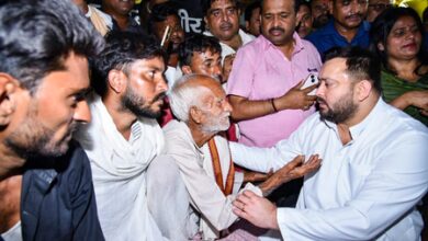 Muzaffarpur killing: Tejashwi criticises Nitish Kumar for selecting SHO for the award​