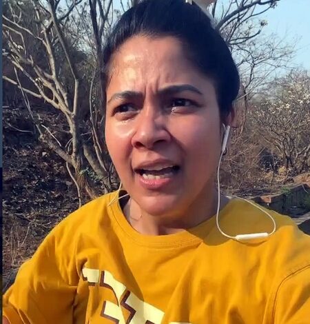 Narayani Shastri shares hack to beat low-mood mornings