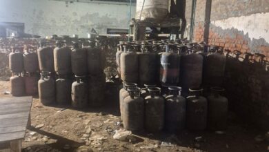 Delhi Crime Branch busts LPG hoarding racket in Ranhola; 459 cylinders seized