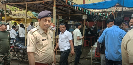 Bomb threats target courts, govt offices in Jharkhand; Ranchi, Dhanbad, Sahibganj on high alert Bomb threats target courts, govt offices in Jharkhand; Ranchi, Dhanbad, Sahibganj on high alert