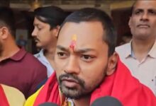 ‘Praying for Bihar’s prosperity’: Nishant Kumar visits Kali Mandir in Gardanibagh​