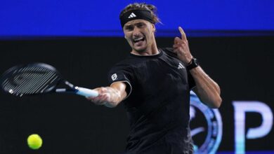 Zverev dominates Cerundolo, sets Sinner showdown in Miami SF