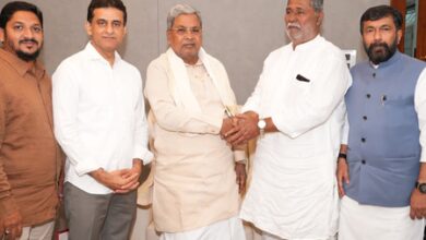 Karnataka bypoll: Congress pacifies rebel candidate in Davanagere South, hopes for victory