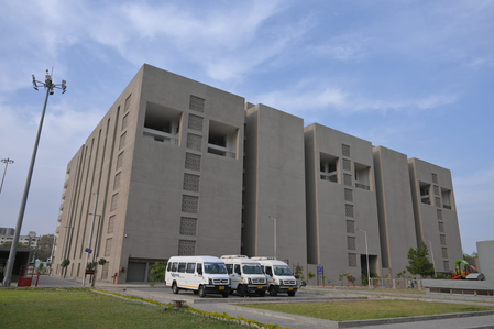 Gujarat: New ‘Rain Basera’ at Ahmedabad Civil Hospital provides safe lodging for patients’ relatives Gujarat: New ‘Rain Basera’ at Ahmedabad Civil Hospital provides safe lodging for patients’ relatives