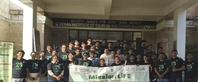 Earth Hour turns 20: WWF India, Environment Ministry spread awareness in Gwalior Earth Hour turns 20: WWF India, Environment Ministry spread awareness in Gwalior