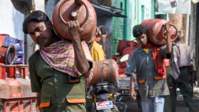 55 lakh LPG refills delivered, supply normal: Govt 55 lakh LPG refills delivered, supply normal: Govt