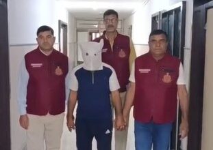 Inter-state arms supplier arrested by Delhi Police, illegal firearms recovered Inter-state arms supplier arrested by Delhi Police, illegal firearms recovered