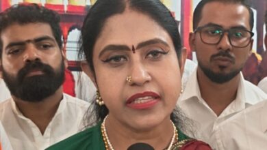 Day after Jothimani’s criticism, BJP’s Vijayadharani alleges seats ‘being sold’ in Congress