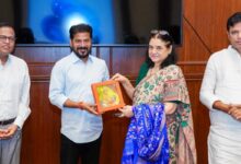 Maneka Gandhi meets Telangana CM, discusses street dog management