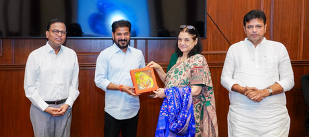 Maneka Gandhi meets Telangana CM, discusses street dog management Maneka Gandhi meets Telangana CM, discusses street dog management