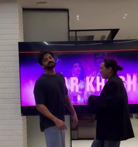 Sonakshi Sinha & Zaheer Iqbal groove on original disco dancer Mithun’s tunes Sonakshi Sinha & Zaheer Iqbal groove on original disco dancer Mithun’s tunes