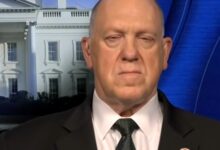 US shutdown standoff hits airports, pay row deepens