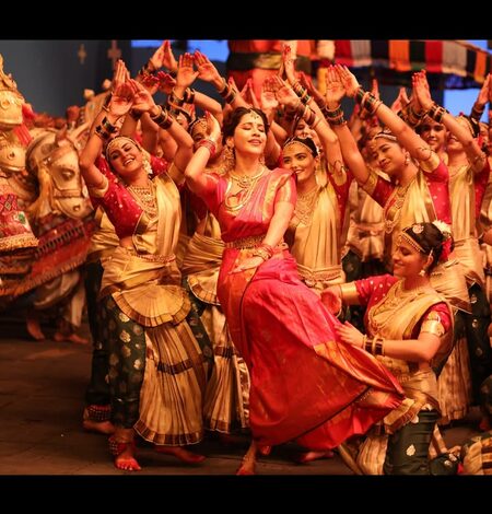 Nabha Natesh shares BTS videos of the song ‘Namore’ from ‘Nagabandham’ Nabha Natesh shares BTS videos of the song ‘Namore’ from ‘Nagabandham’