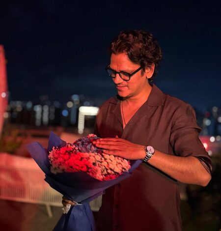 Vijay Varma grooves on ‘Abhi Toh Party Shuru Hui Hai’ during his birthday celebration