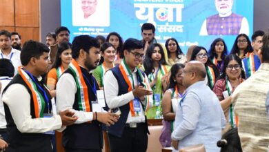 Delhi Speaker Vijender Gupta greets 3 winners of state-level ‘Viksit Bharat’ Youth Parliament 2026