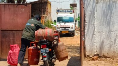 UP govt cracks down on black marketing at petrol, diesel and LPG outlets UP govt cracks down on black marketing at petrol, diesel and LPG outlets