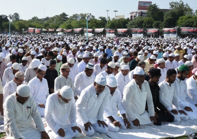 Eid al-Fitr celebrated across Bihar; Nishant Kumar visits Gandhi Maidan to congratulate worshipers Eid al-Fitr celebrated across Bihar; Nishant Kumar visits Gandhi Maidan to congratulate worshipers