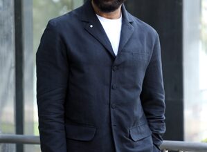 Abhishek Bachchan revisits the start of his friendship with Riteish Deshmukh