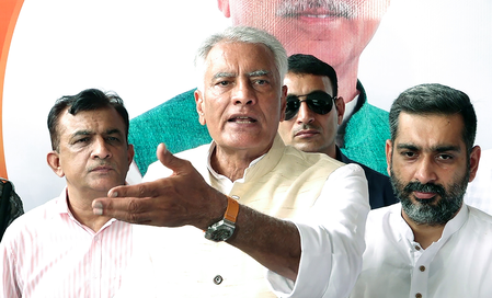 Announce implementation of crop insurance scheme: Punjab BJP chief asks CM