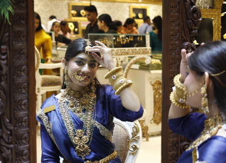 Gold, silver prices decline up to 2 pc as West Asia conflict push crude above 0