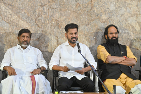 Sufficient fuel available, public must not panic: Telangana govt