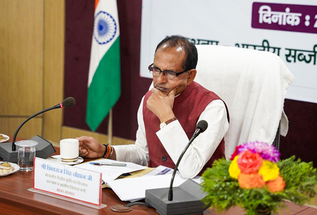 Shivraj Chouhan orders legal action on complaints of crop loss due to substandard seeds in MP