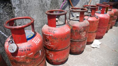 Muzaffarpur police bust LPG black marketing racket amid gas shortage; tanker, vehicles seized