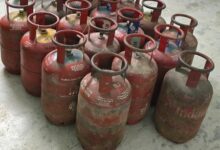 Delhi: Crime Branch busts illegal LPG cylinder racket in Dabri; 17 cylinders recovered