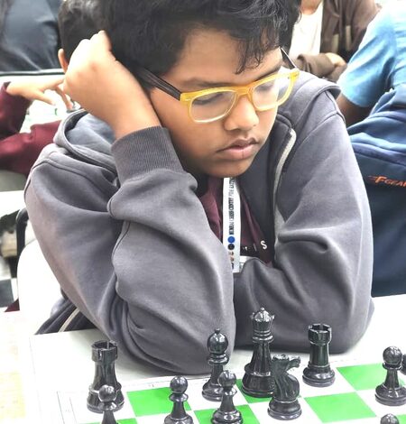 Palaash Mapara takes sole lead with five straight wins in All India Chess Masters