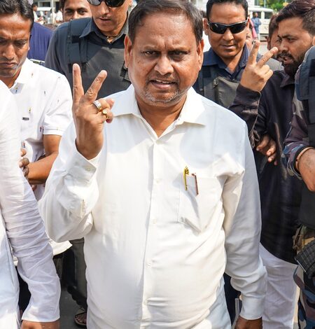 Bengal polls: Trinamool accuses Humayun Kabir of Rs 1,000 crore deal with BJP, AAUP chief hits back (Lead) Bengal polls: Trinamool accuses Humayun Kabir of Rs 1,000 crore deal with BJP, AAUP chief hits back (Lead)