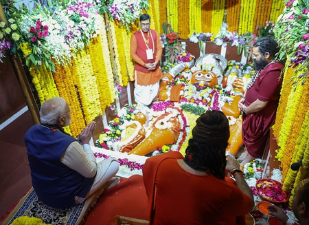 May Hanuman Jayanti bring new energy, vigour into everyone’s life: PM Modi