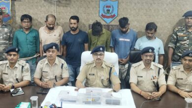 Seven aides of Aman Sahu-Prince Khan gangs held in Bokaro, key accused injured in encounter
