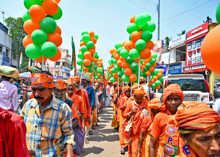 Bengal Guv urges high voter turnout in final phase​