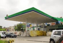 Rights body slams Pakistan fuel price hike amid surging inflation