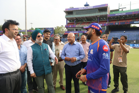 IPL 2026: Delhi LG meets MI and DC players ahead of Saturday’s double-header