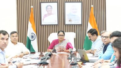 Delhi CM unveils plan to check pollution; 62 traffic hotspots to be eliminated