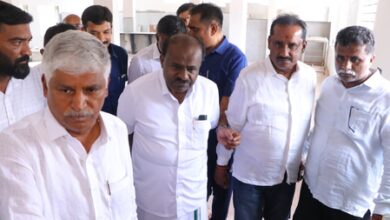Kumaraswamy defends Centre on LPG crisis, urges Cong not to politicise fuel supply issues