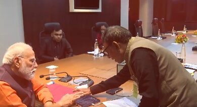 PM Modi meets music composer Ramesh Vinayakam in Chennai, tries hands on ‘Gamaka Box’