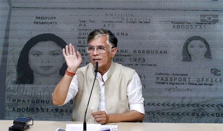 Major setback for Cong leader Pawan Khera as Gauhati HC rejects anticipatory bail plea (Ld)