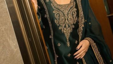 Karisma Kapoor reveals Neetu Kapoor had fainted right in the middle of her wedding with Rishi Kapoor