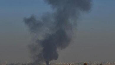 Syria closes key border crossing after Israeli threat