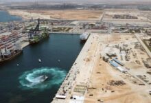 Libya orders halt to new oil deals, citing public concerns