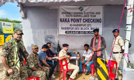 Cash worth Rs 19 lakh seized in Kolkata ahead of Bengal polls Cash worth Rs 19 lakh seized in Kolkata ahead of Bengal polls