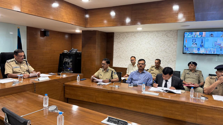 Local polls: Gujarat Police tighten net on history-sheeters; 9,000 personnel to be deployed Local polls: Gujarat Police tighten net on history-sheeters; 9,000 personnel to be deployed