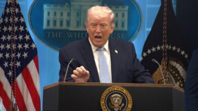 Trump signals US role in rebuilding Iran