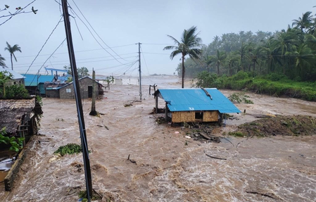 Tropical cyclone warnings issued for Papua New Guinea, Solomon Islands