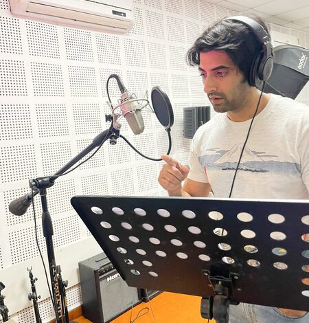Akshay Oberoi wraps up ‘Two Zero One Four’ dubbing amid ‘Love Lottery’ shoot in Dehradun Akshay Oberoi wraps up ‘Two Zero One Four’ dubbing amid ‘Love Lottery’ shoot in Dehradun