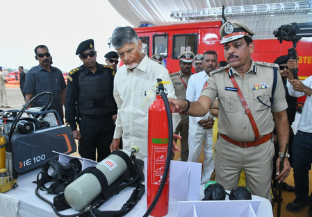 Andhra: Chandrababu Naidu vows to make Fire Dept a role model