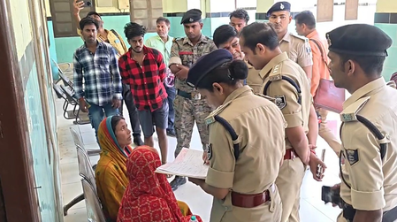 Crackdown intensifies in Bihar’s Bettiah after Motihari hooch tragedy; large-scale raids, arrests made Crackdown intensifies in Bihar’s Bettiah after Motihari hooch tragedy; large-scale raids, arrests made